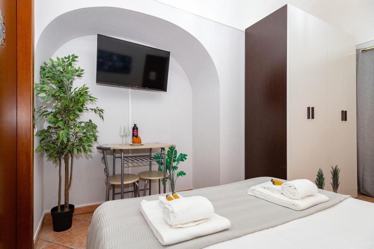 Stesicoro Exclusive Rooms 卡塔尼亚 外观 照片