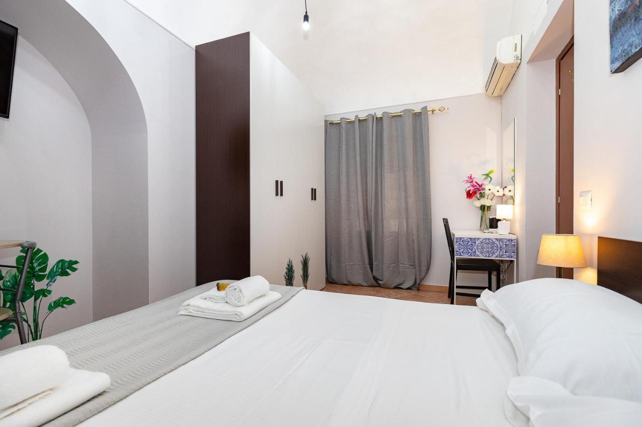 Stesicoro Exclusive Rooms 卡塔尼亚 外观 照片