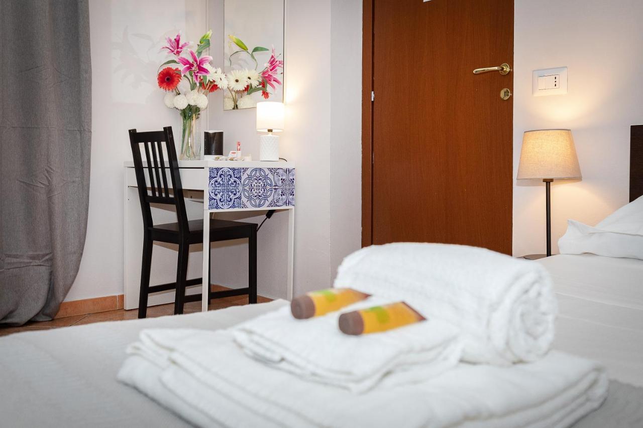Stesicoro Exclusive Rooms 卡塔尼亚 外观 照片