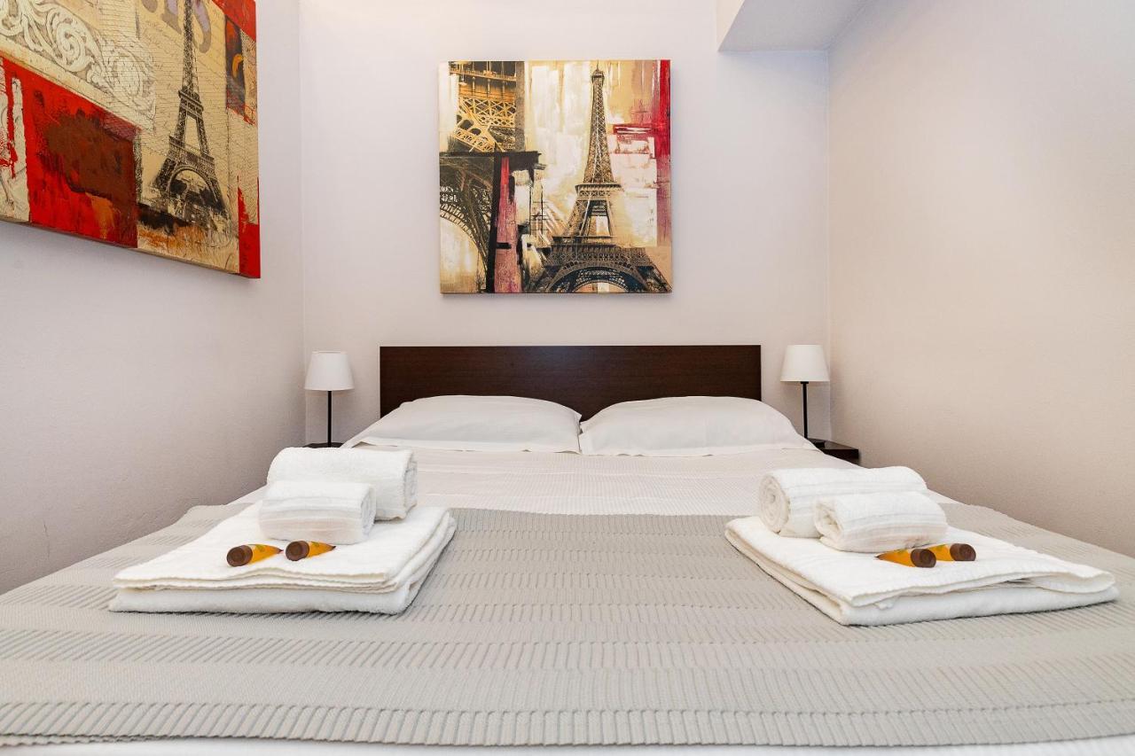 Stesicoro Exclusive Rooms 卡塔尼亚 外观 照片